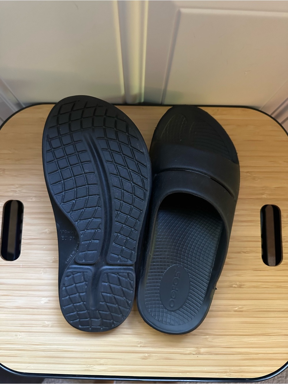 OOFOS Women's Black Slide Sandals NEVER WORN